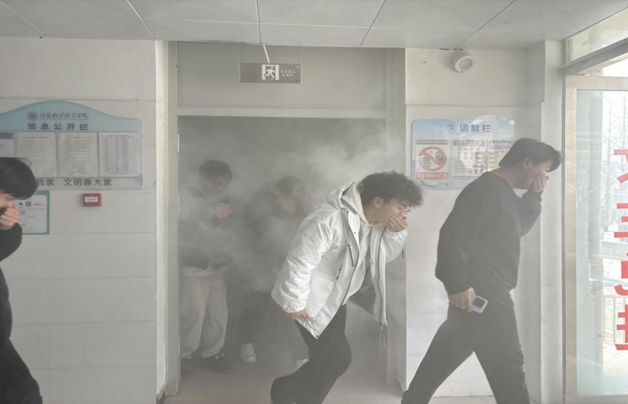 消防演练1.jpg